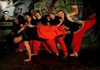 male hip hop dancers