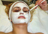 TV commercial needs ladies for beauty products