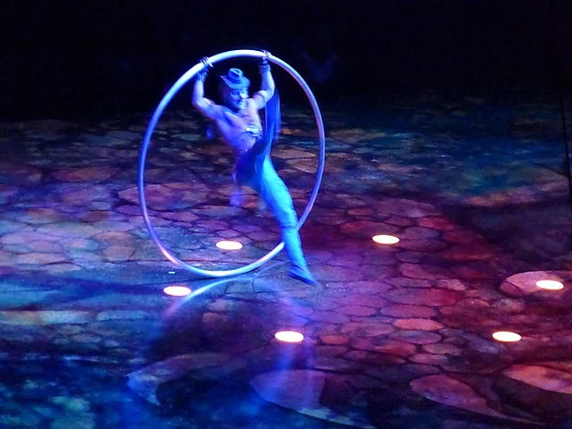Cirque_du_Soleil_performers