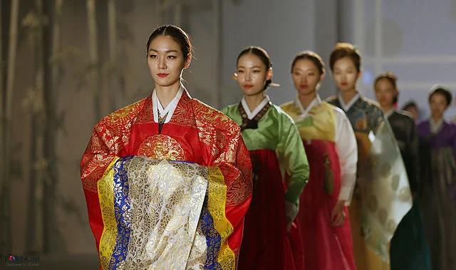 Paid modeling job for fashion show in San Francisco