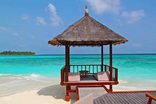 Now casting families to go on the ultimate holiday getaway