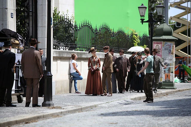 Movie extras on set