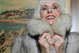 Elderly fashionista