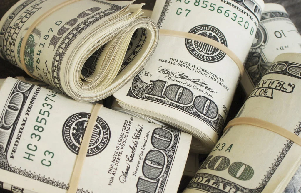 money commercial