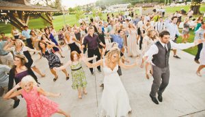 Read more about the article Volunteer Dancers in Miami for Flash Mob Wedding Surprise
