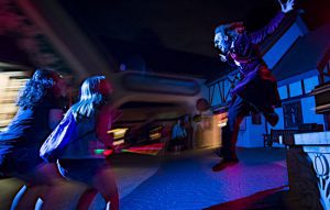 Read more about the article Busch Garden’s Howl-O-Scream Show Now Casting in Williamsburg, VA