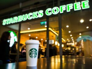 Read more about the article Atlanta Teen & Adult Actors for Starbucks Commercial – Pays $3k+