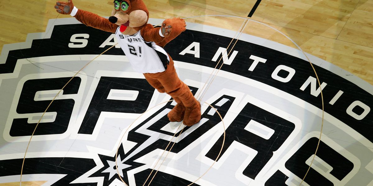 Read more about the article Auditions for the NBA Spurs Hype Squad in San Antonio, TX